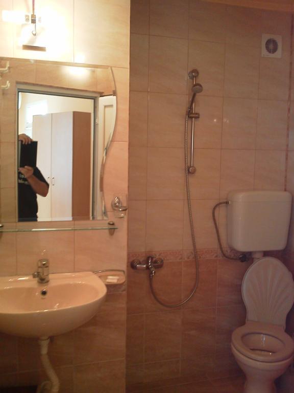 Krasi Hotel Ravda Oda fotoğraf